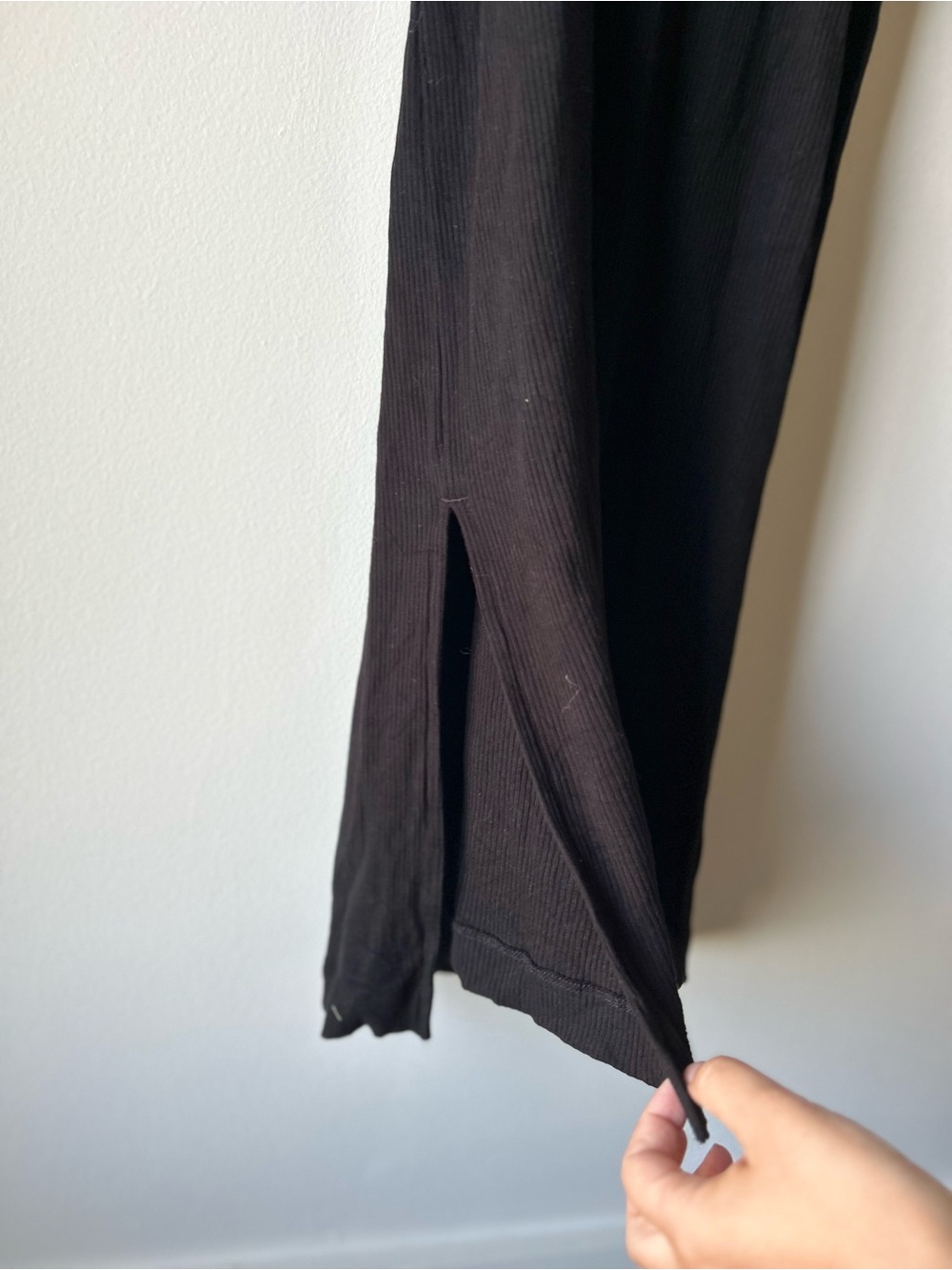 & OTHER STORIES Black Ribbed Midi/Maxi Dress Side Slits Open Back Size 2 - Picture 4 of 9